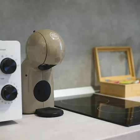 Velaris Downtown Retreat * Бухарест